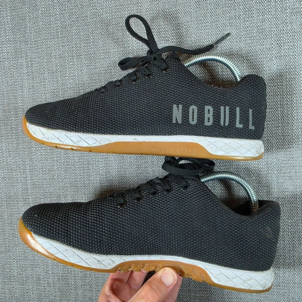 NOBULL SuperFabric Trainer Mens 8 Black Gum Cross Training Sneakers